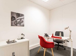 3 Rue Taylor, Paris for lease Interior Photo- Image 2 of 6