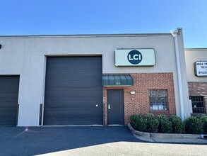 7210-7242 Nathan Ct, Manassas, VA for lease Building Photo- Image 2 of 7