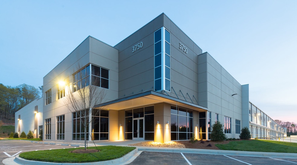 3750 Blue Ridge Dr, Buford, GA for lease - Building Photo - Image 1 of 4
