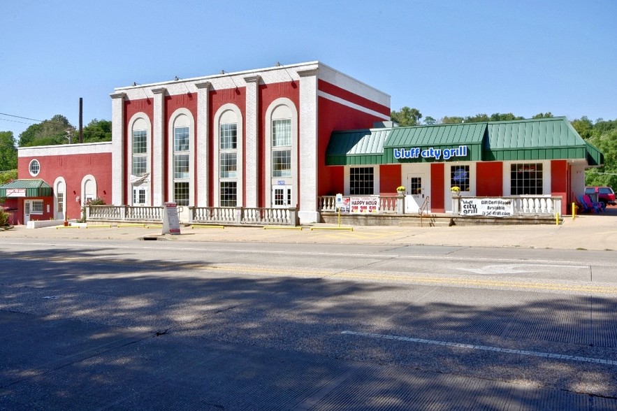 102-107 W 9th St, Alton, IL for sale - Building Photo - Image 1 of 1