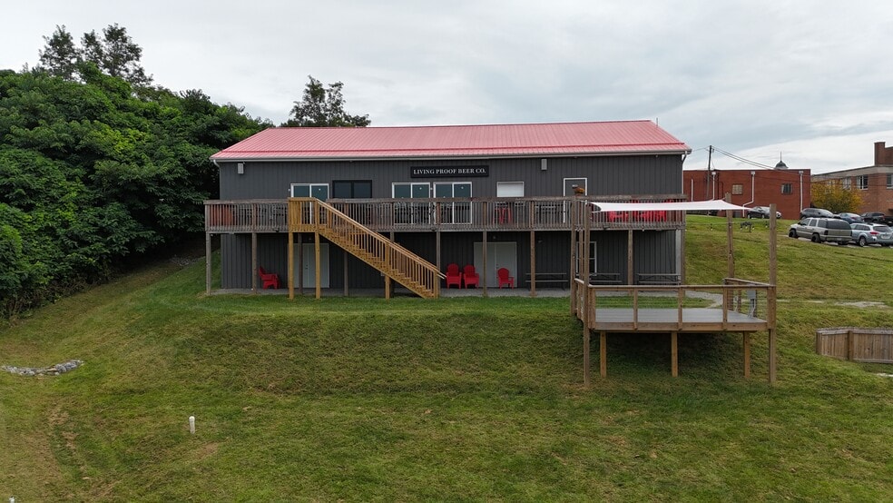 50 W Court St, Rocky Mount, VA for lease - Building Photo - Image 2 of 20