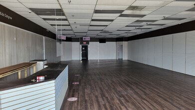 911 GRAHAM Rd, Stow, OH for lease Building Photo- Image 1 of 4