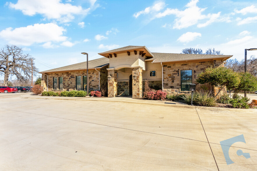 2419 W Southlake Blvd, Southlake, TX for lease - Building Photo - Image 3 of 21