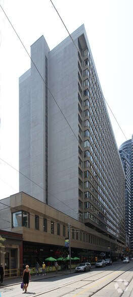 45 Carlton St, Toronto, ON for lease - Building Photo - Image 2 of 10