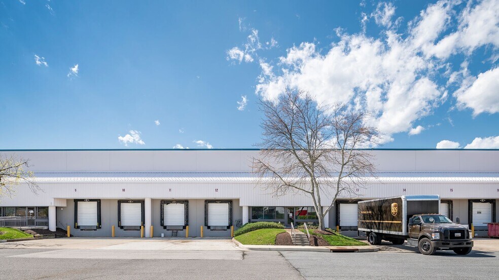 8730 Greenwood Pl, Savage, MD for lease - Building Photo - Image 2 of 3