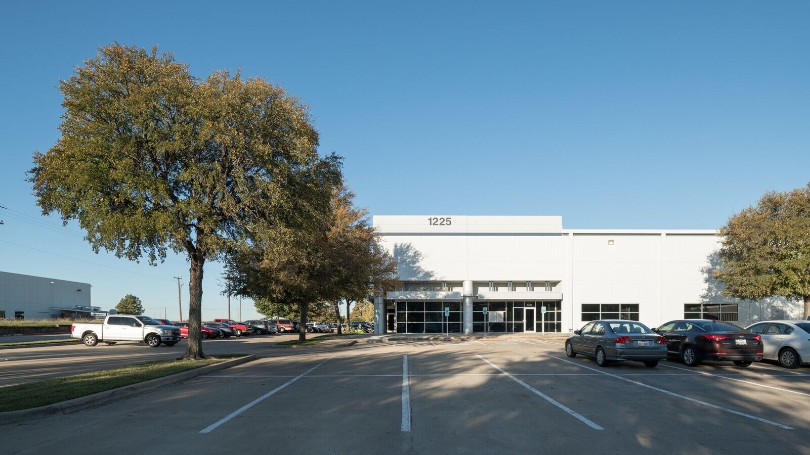 1683 W. 19th Street Dfw Airport Texas 75261 1225 N 28th Ave, Dfw Airport, TX 75261 | LoopNet