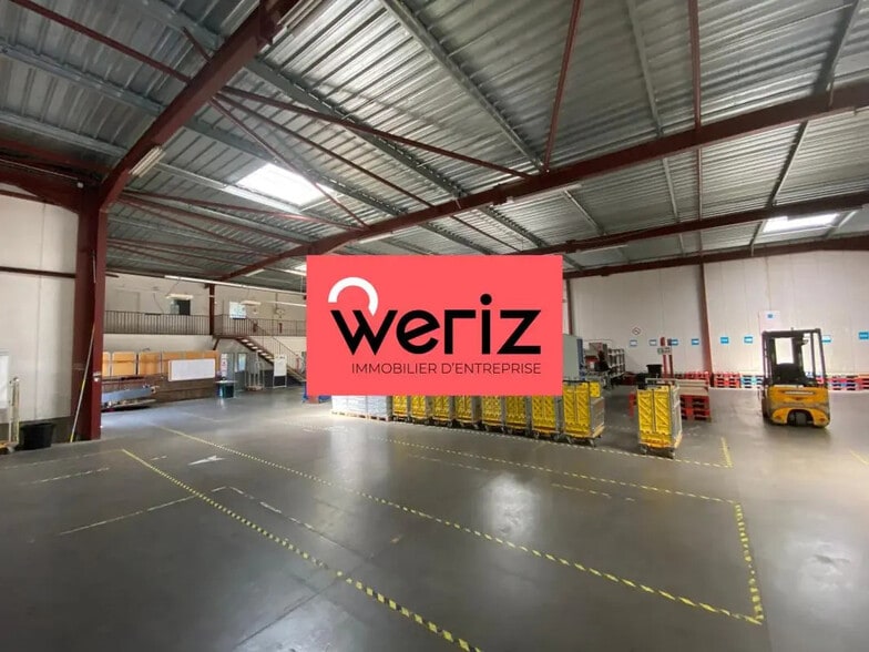 Office in Marseille for lease - Interior Photo - Image 2 of 9