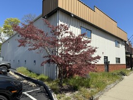 429 W Main St, Patchogue NY - Warehouse