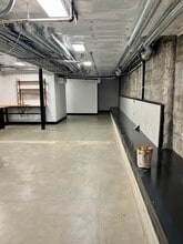 249 Liberty St NE, Salem, OR for lease Interior Photo- Image 1 of 9