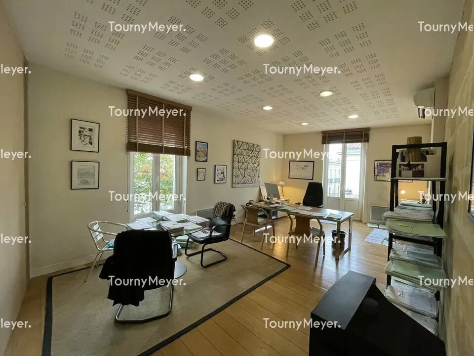 Office in Bordeaux for sale Interior Photo- Image 1 of 13