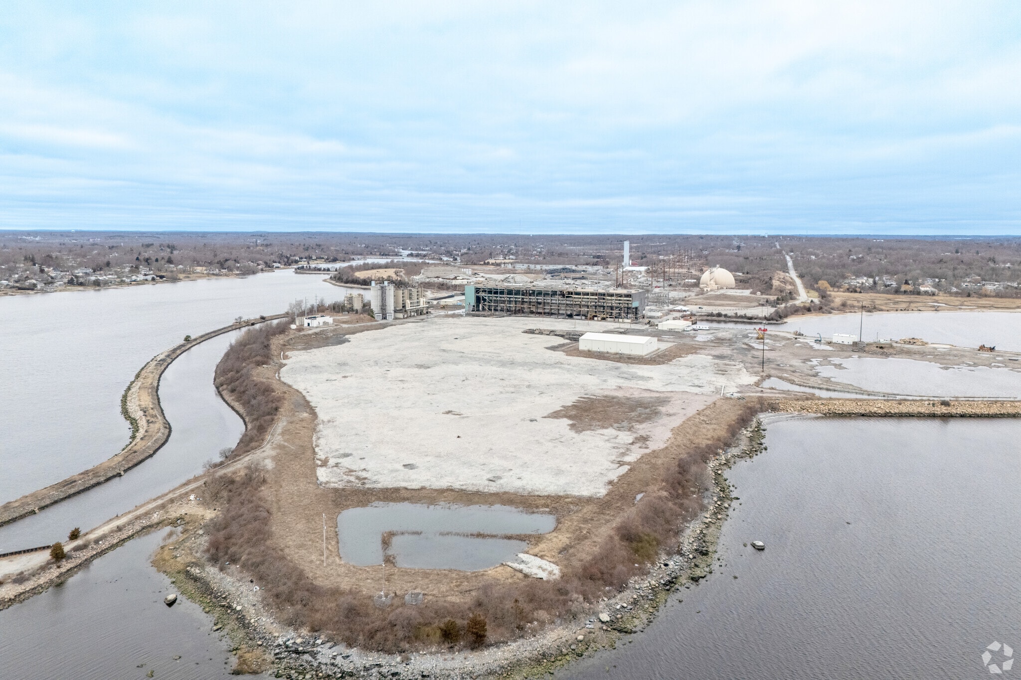 1 Brayton Point Rd, Somerset, MA 02725 82,000 SF MFG Building