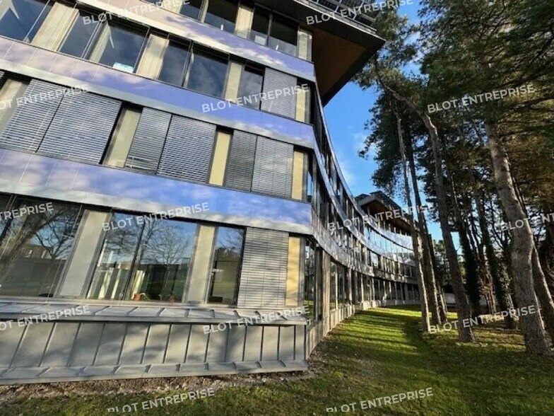 Office in Saint-Herblain for lease - Building Photo - Image 3 of 15