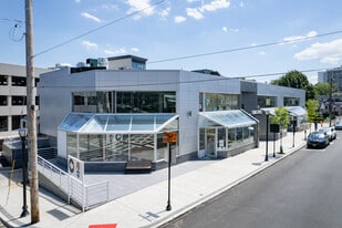 Oak Tree Center - Storefront Property