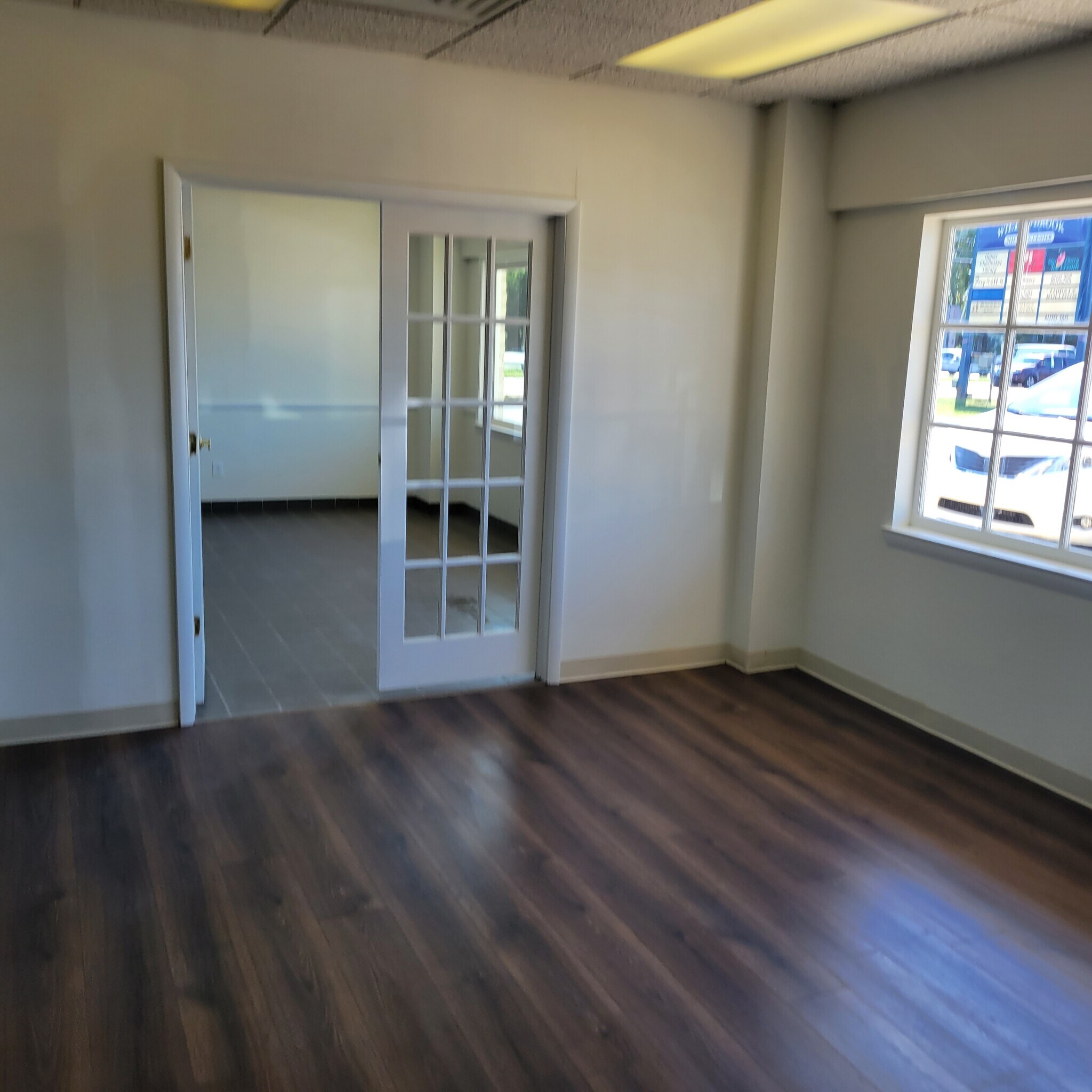 32003296 Chichester Ave, Marcus Hook, PA 19061 Willowbrook Shopping