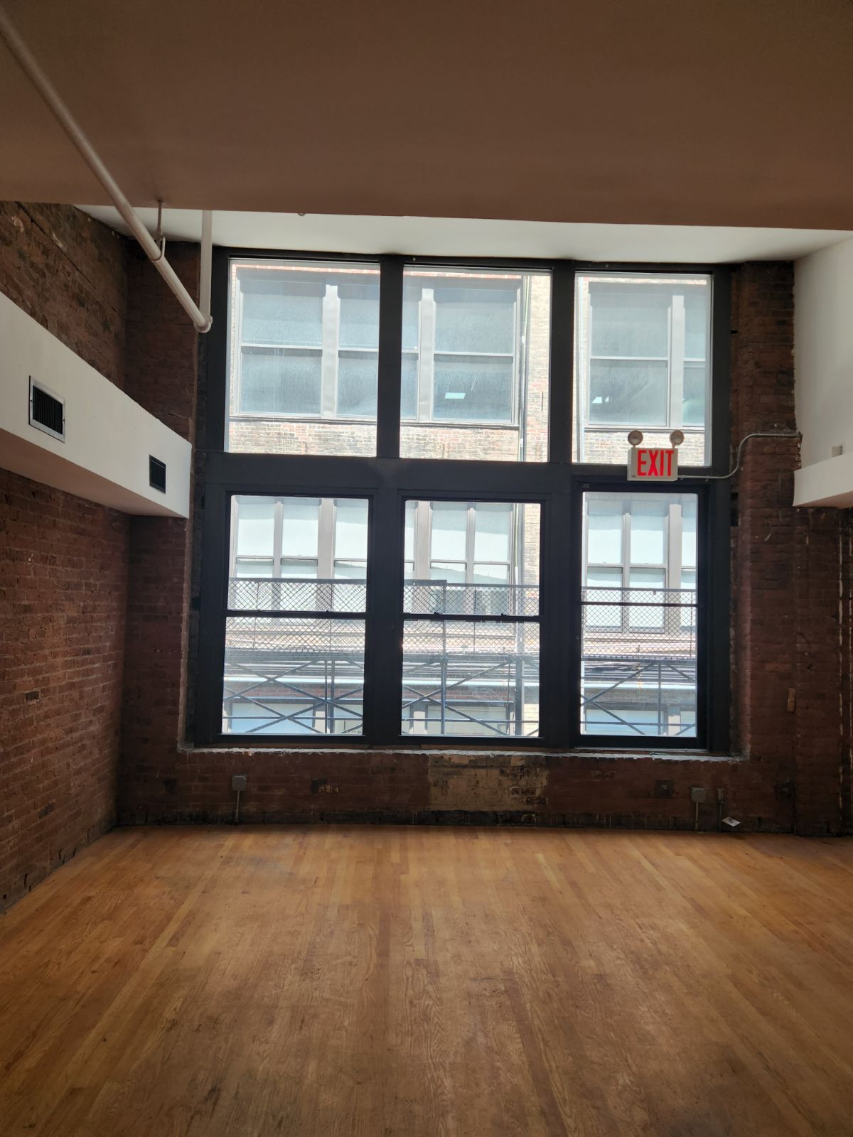 247 W 36th St, New York, NY for lease Interior Photo- Image 1 of 5