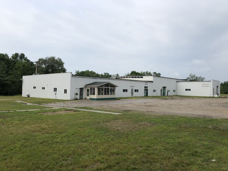 770 E Main St, Farwell, MI for sale - Primary Photo - Image 1 of 1