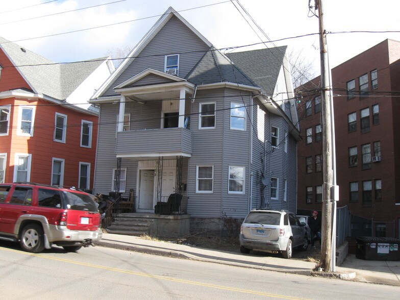 30 Cooke St, Waterbury, CT 06710