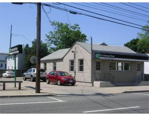 365 Waterman Ave, East Providence, RI for sale Primary Photo- Image 1 of 1