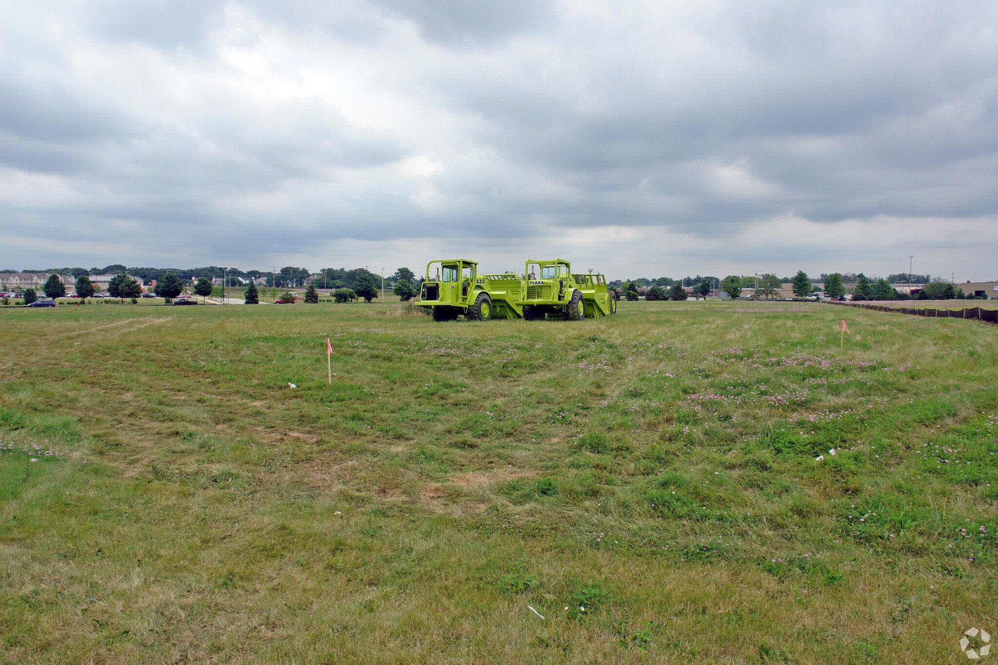 551 E Congress Pky, Crystal Lake, IL for sale Primary Photo- Image 1 of 1