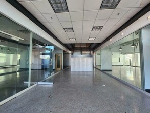 1301 E Almeria Rd, Phoenix, AZ for sale Interior Photo- Image 1 of 7