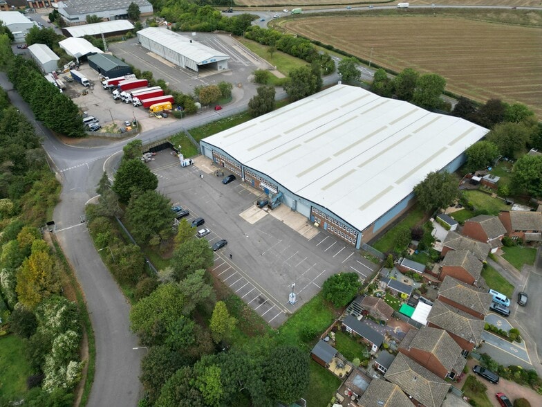 1 Cavalry Hl, Weedon for lease - Building Photo - Image 1 of 4