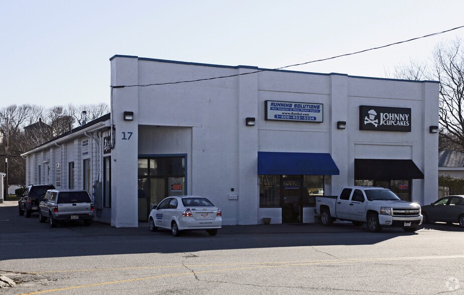 17 Nantasket Rd, Hull, MA for sale - Primary Photo - Image 1 of 1