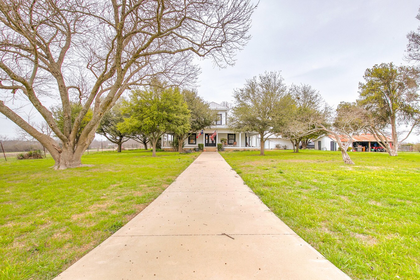 224 N Hadley Rd, Godley, TX 76044