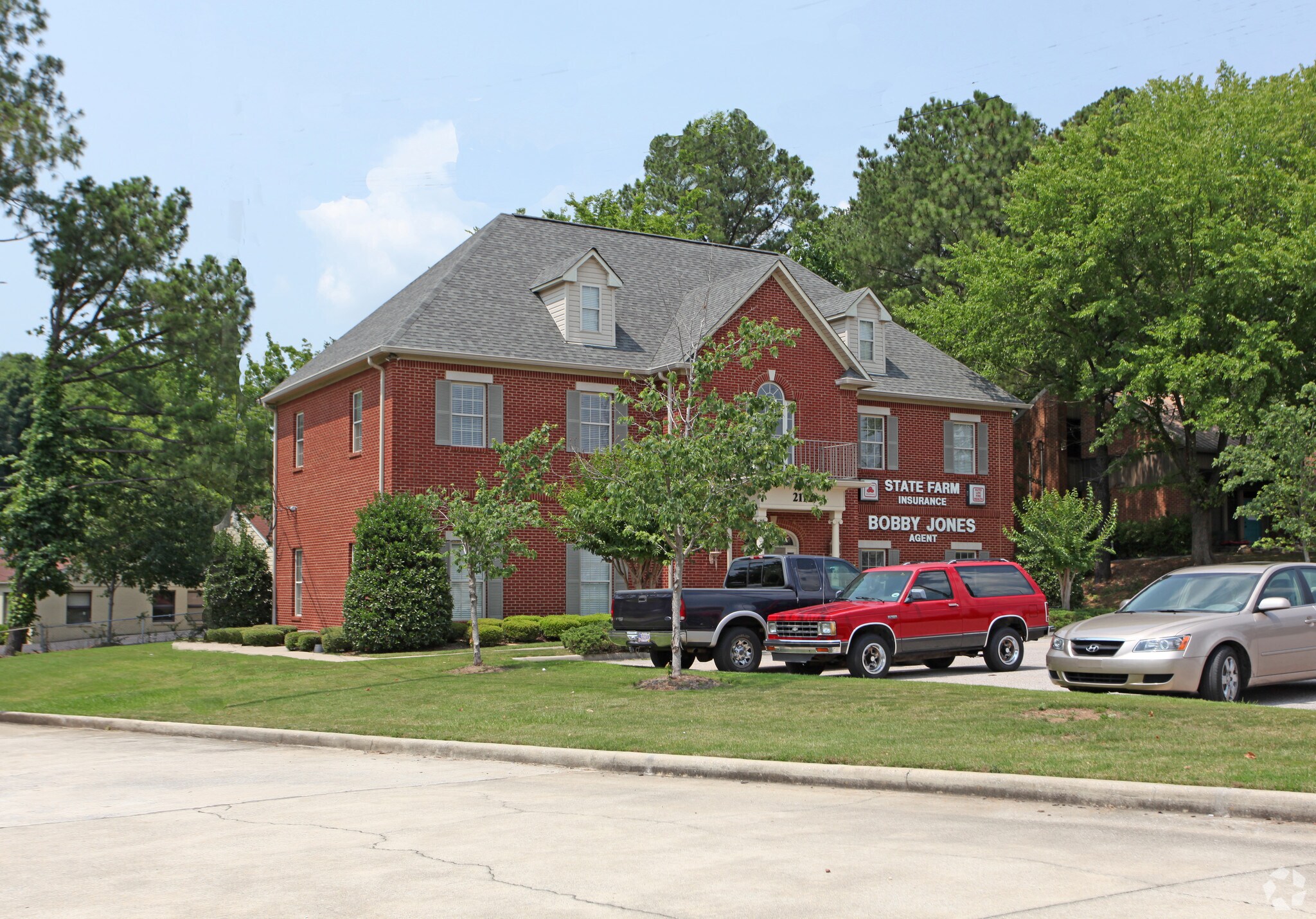 2112 Rocky Ridge Rd, Birmingham, AL for sale Primary Photo- Image 1 of 1