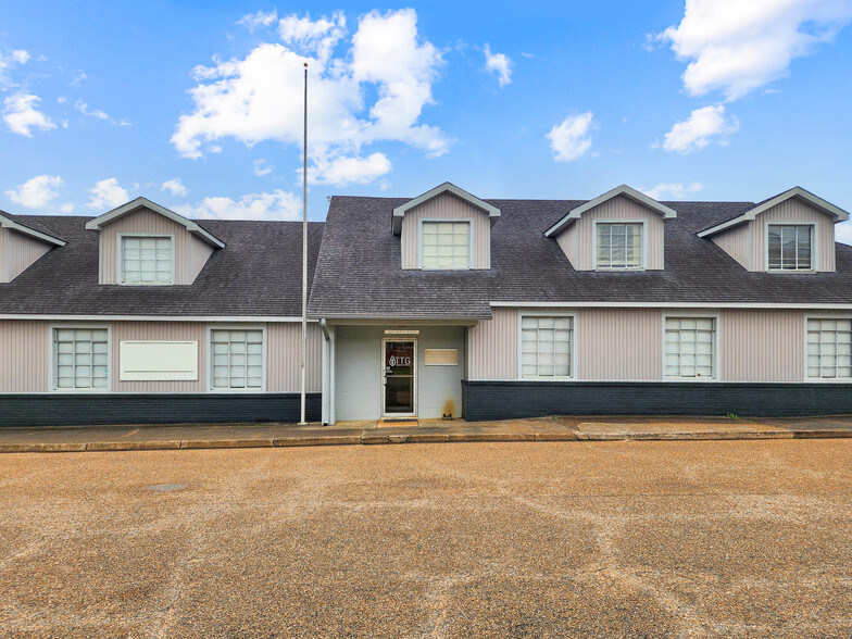 229 N Bowie St, Jasper, TX for sale - Building Photo - Image 1 of 26