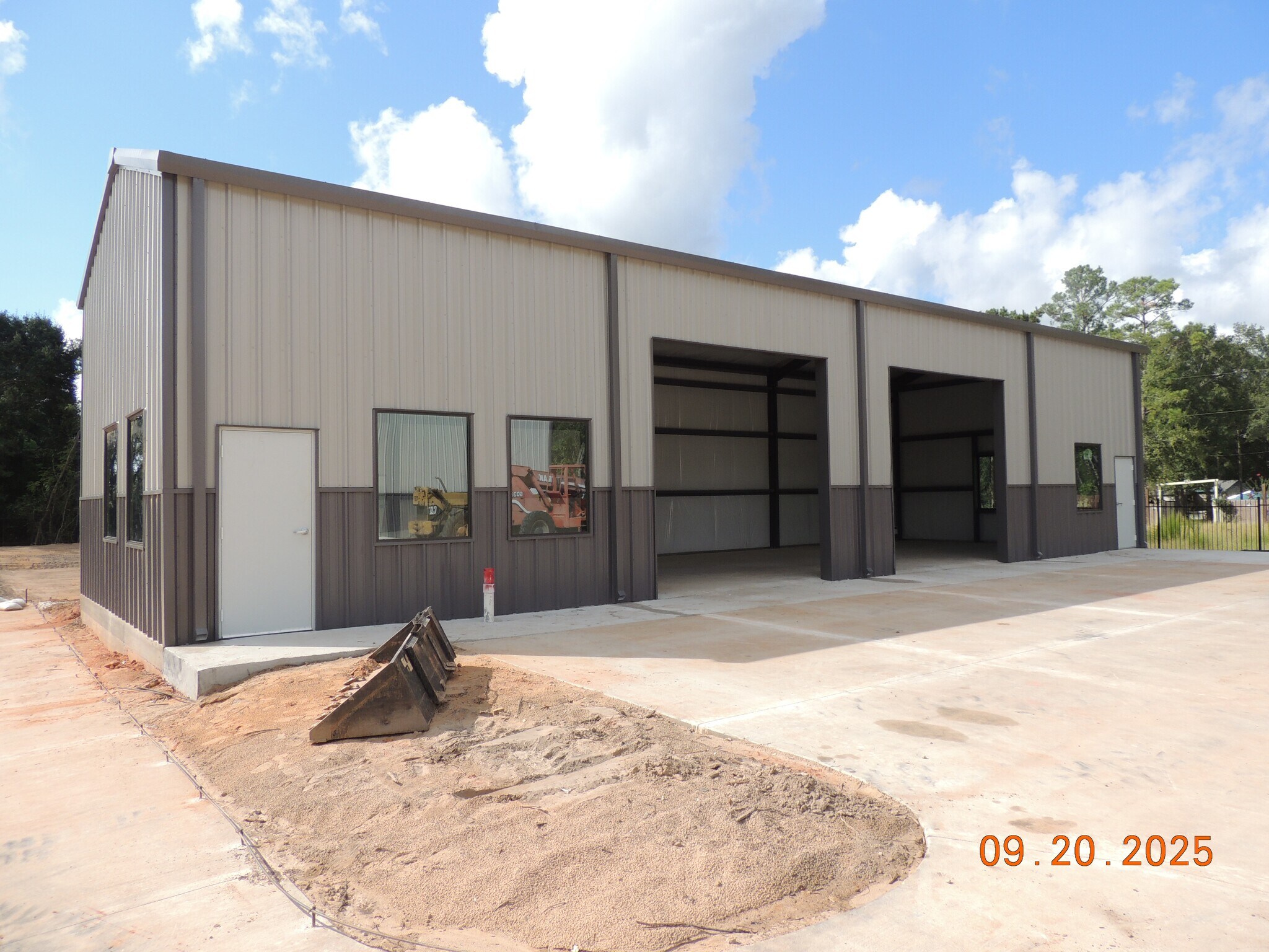 2309 Wade Cir S, Conroe, TX for sale Primary Photo- Image 1 of 19