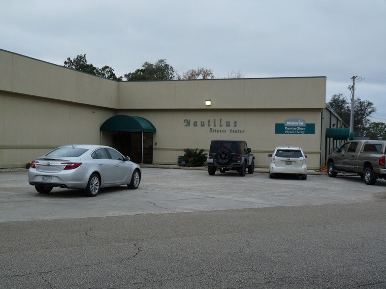 4363 Leisure Time Dr, Diamondhead, MS for sale - Building Photo - Image 1 of 1