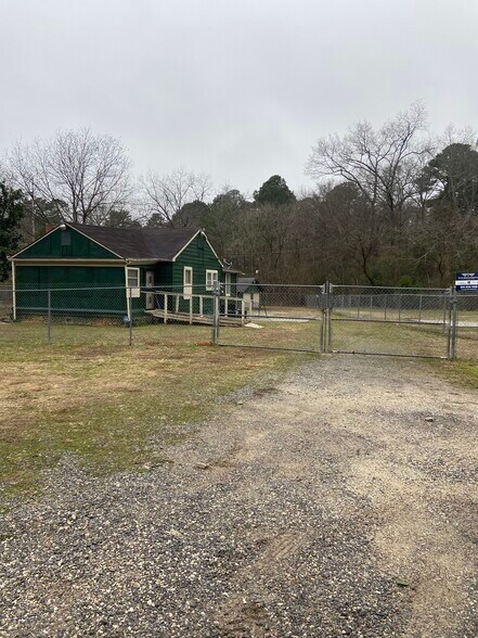 2230 Old Springville Rd, Center Point, AL for lease - Building Photo - Image 2 of 11