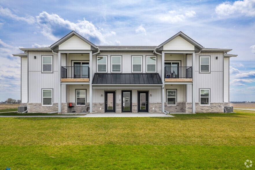 134 Cedar Dr, Gilbert, IA for sale - Primary Photo - Image 1 of 11