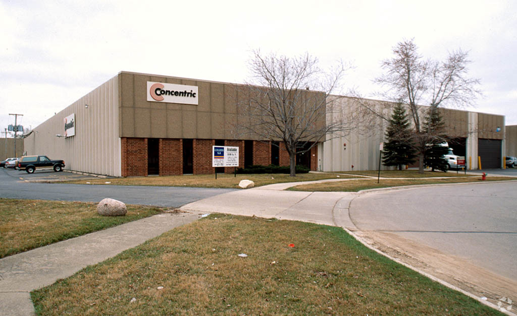 800 Hollywood Ave, Itasca, IL for lease Building Photo- Image 1 of 2