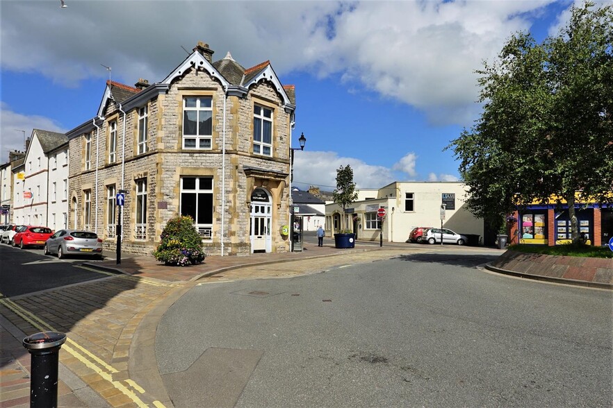 Cavendish St, Ulverston for lease - Building Photo - Image 1 of 7