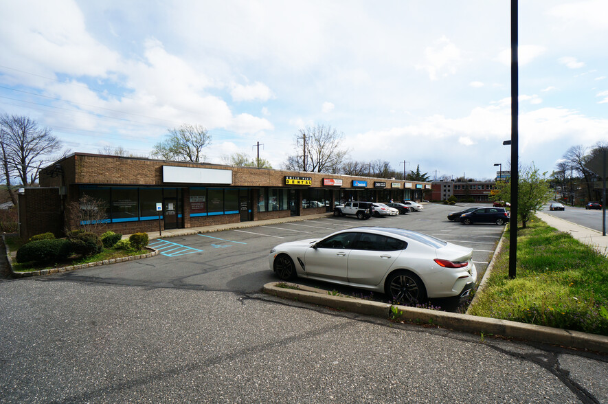 125-143 State Route 27, Edison, NJ for lease - Building Photo - Image 2 of 2