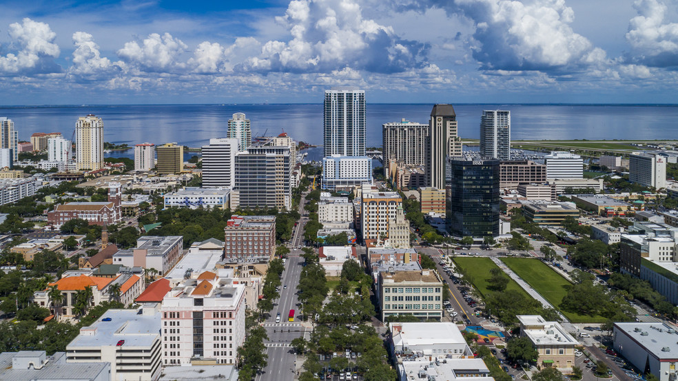 450 N 1st Ave, Saint Petersburg, FL for lease - Building Photo - Image 1 of 9