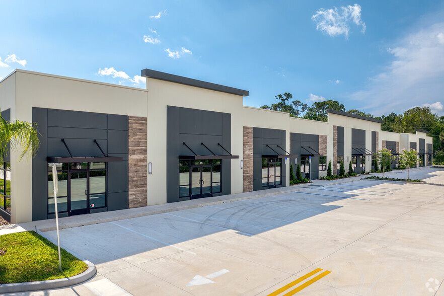 315 Monroe Rd, Sanford, FL for lease - Building Photo - Image 1 of 6