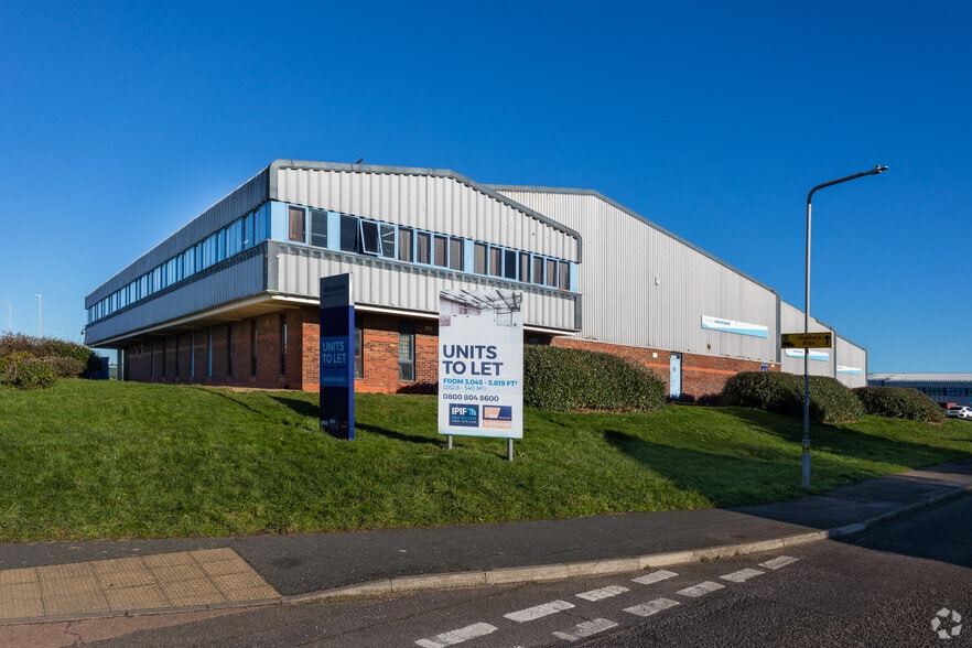 Newton Rd, Peacehaven for lease - Primary Photo - Image 1 of 5