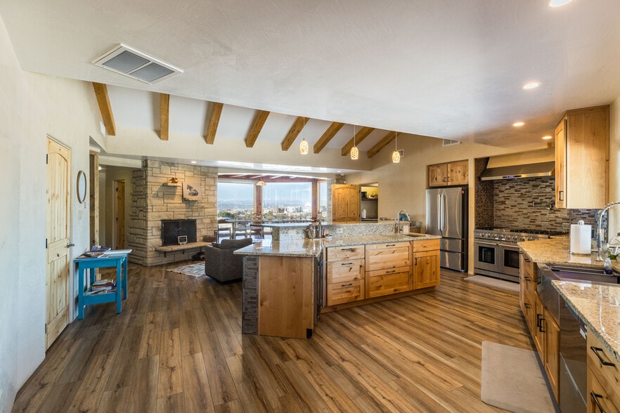 102 Rabbit Rd, Santa Fe, NM for sale - Building Photo - Image 3 of 40