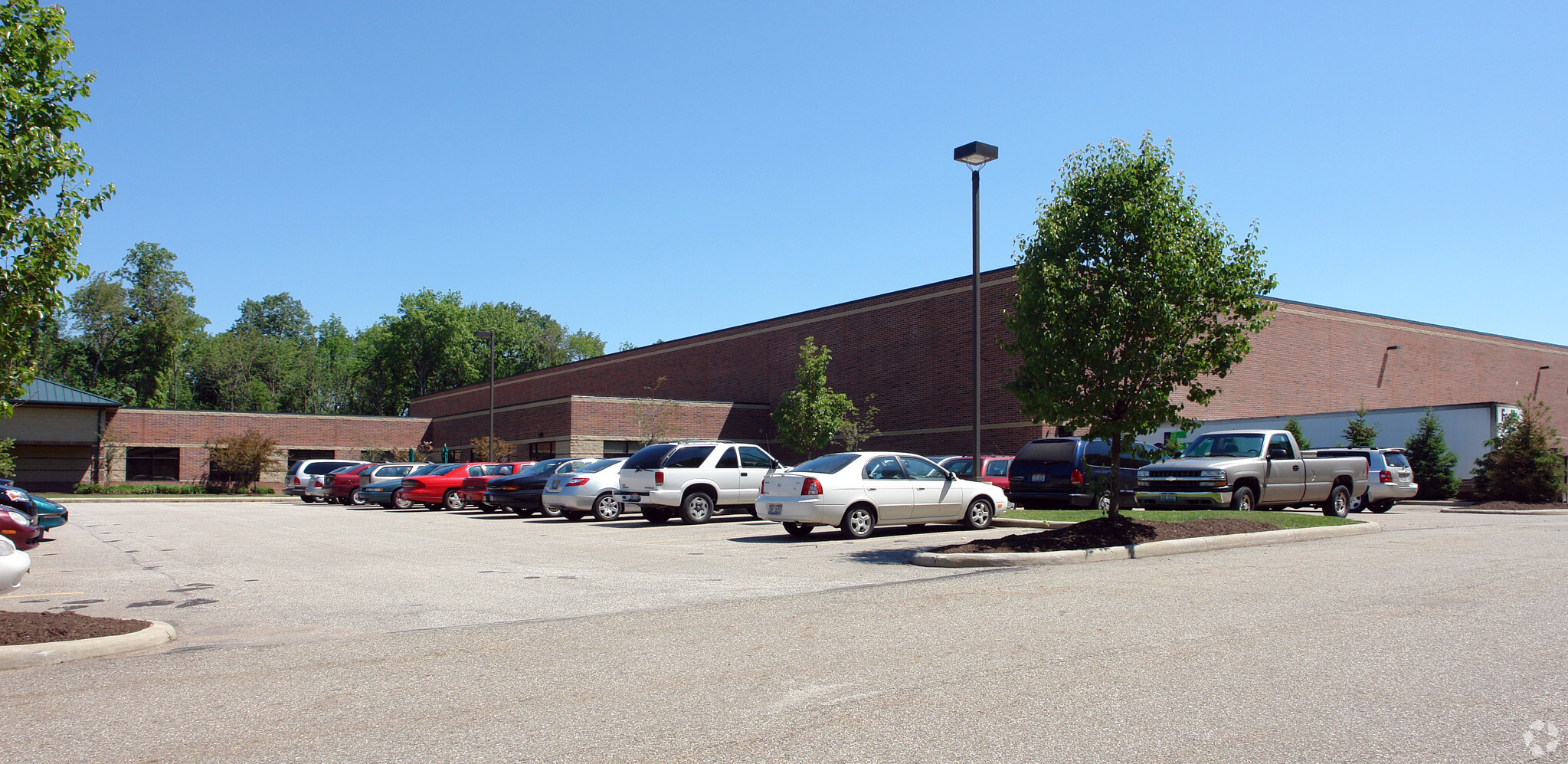 5581 Hudson Industrial Pky, Hudson, OH for lease Primary Photo- Image 1 of 5