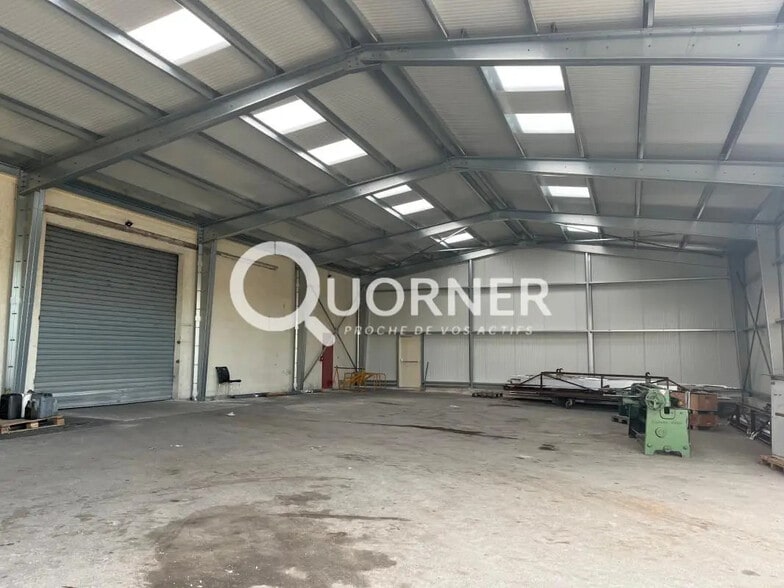 Retail in Puget-sur-Argens for lease - Interior Photo - Image 2 of 3