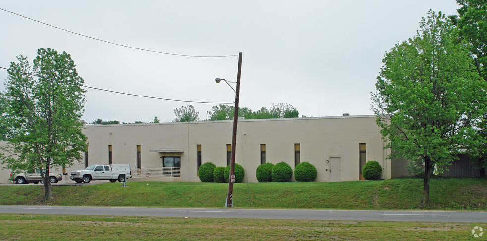 2216 Magnolia St, Richmond, VA for lease - Building Photo - Image 3 of 3