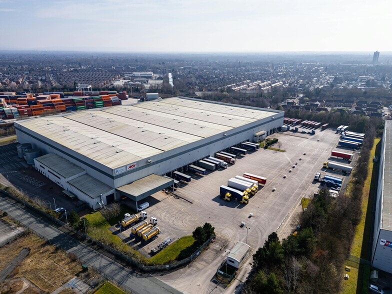 Fraser Pl, Manchester for lease - Building Photo - Image 2 of 16