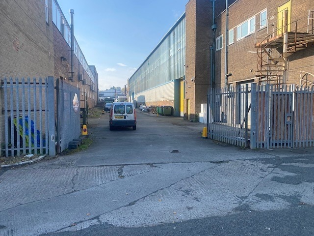 Kingsway N, Gateshead for sale - Building Photo - Image 3 of 27