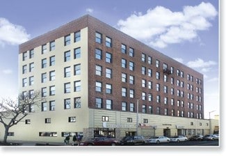 More details for 250 Fulton Ave, Hempstead, NY - Office for Lease