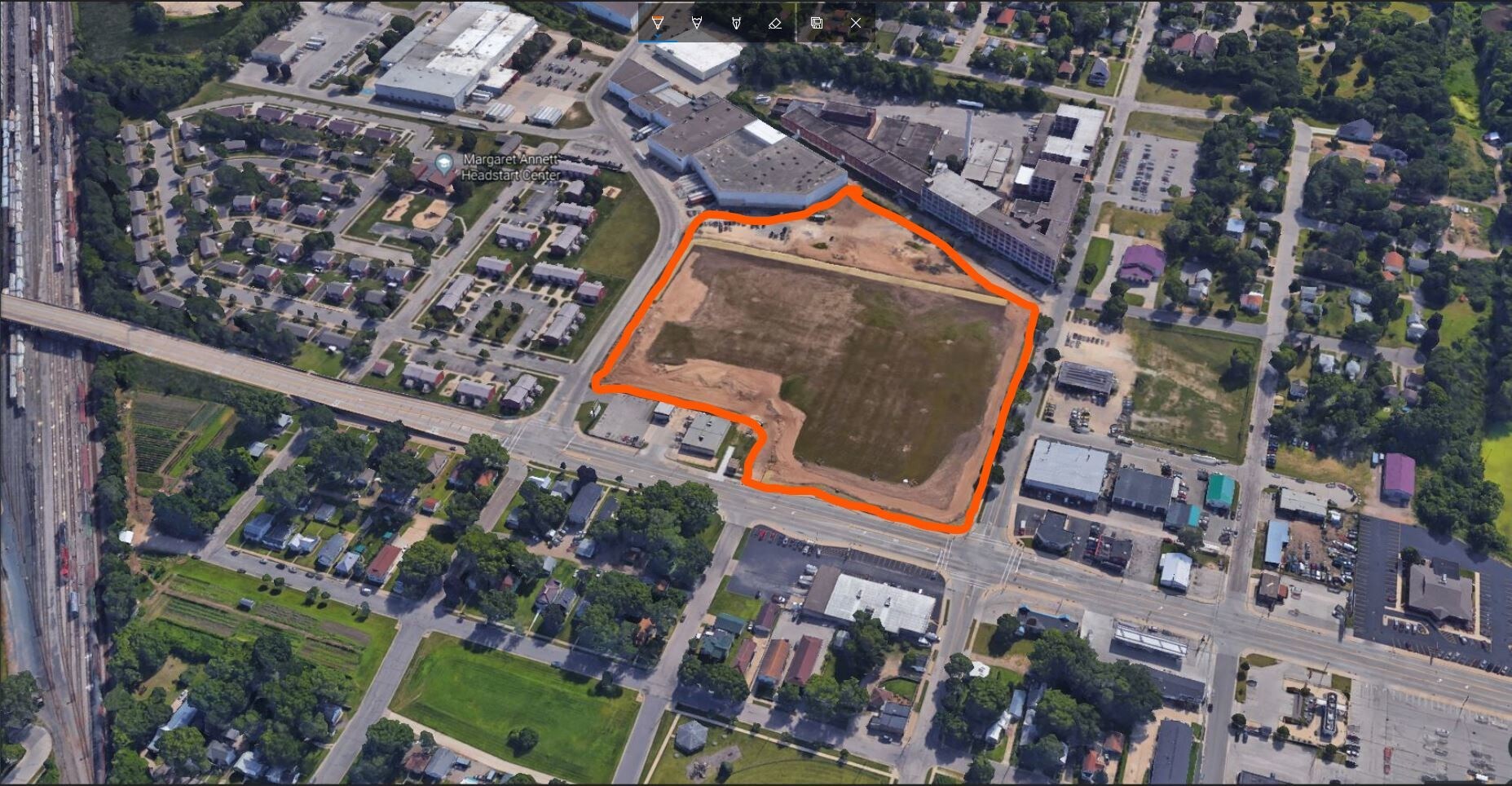 1325 Saint Andrew St, La Crosse, WI for sale Building Photo- Image 1 of 1