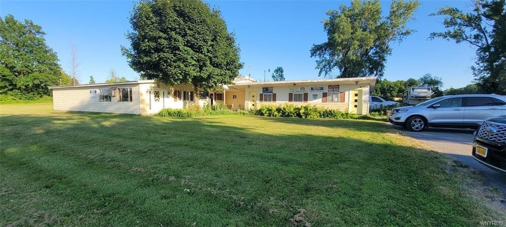 10320 Maple Ridge Rd, Middleport, NY for sale Primary Photo- Image 1 of 1