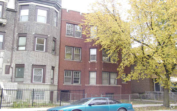 6643-6645 S Perry Ave, Chicago, IL for sale - Building Photo - Image 3 of 5