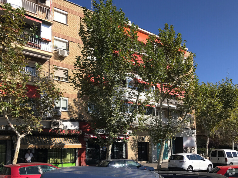 Retail in Móstoles, Madrid for lease - Primary Photo - Image 1 of 2